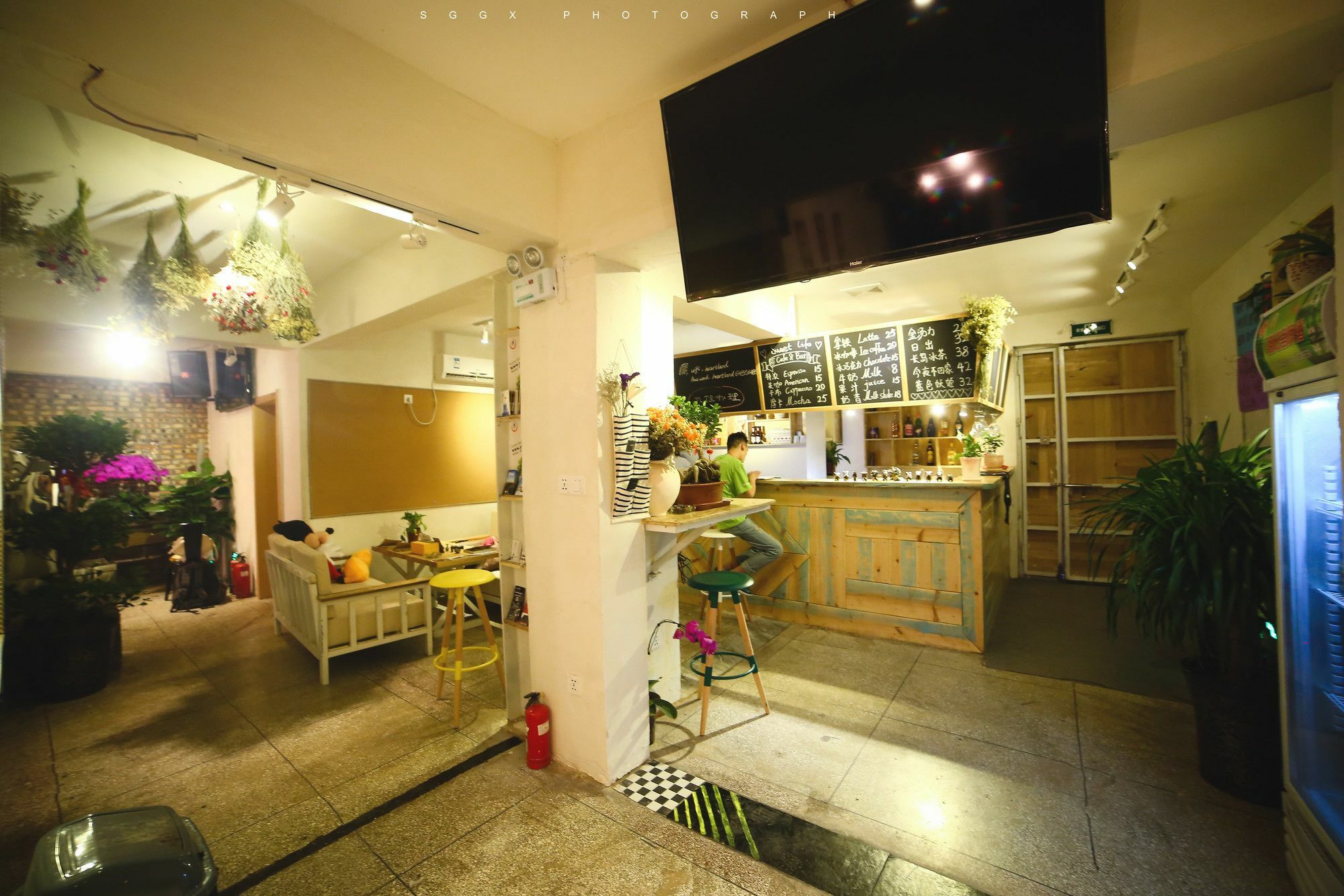 Luoyang Heartland International Youth Hostel Exterior photo