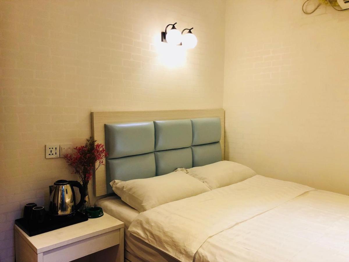 Luoyang Heartland International Youth Hostel Exterior photo